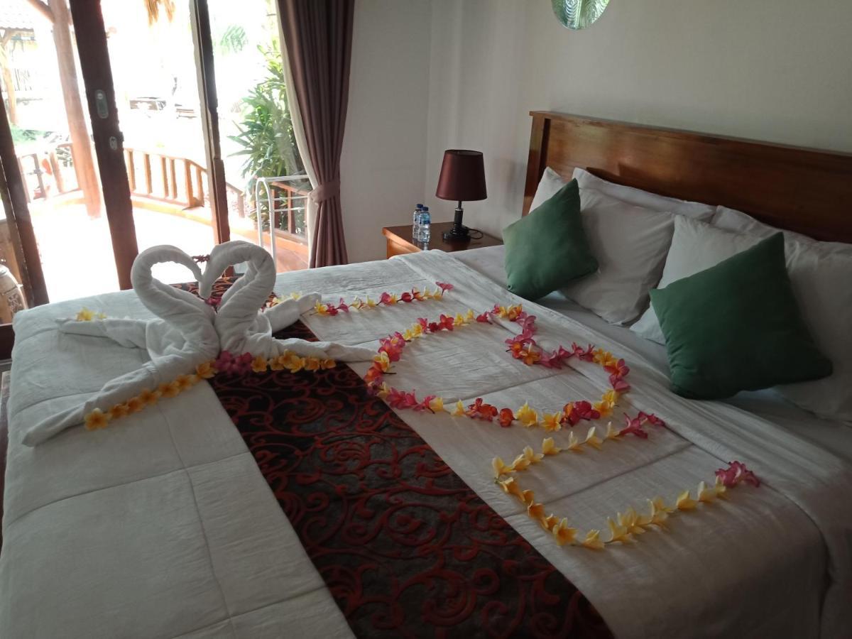 The Umah Prahu Hotel Batununggul Luaran gambar