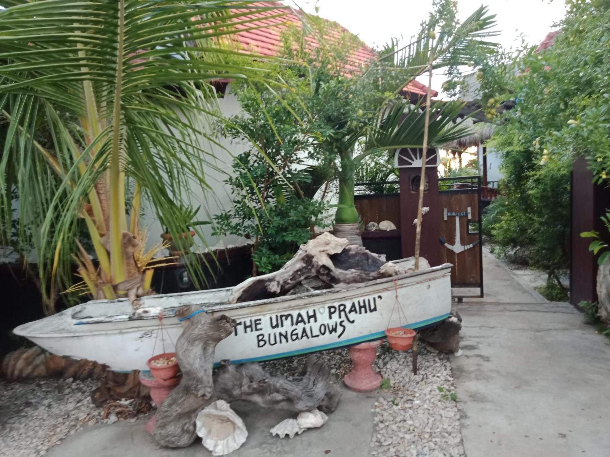 The Umah Prahu Hotel Batununggul Bilik gambar
